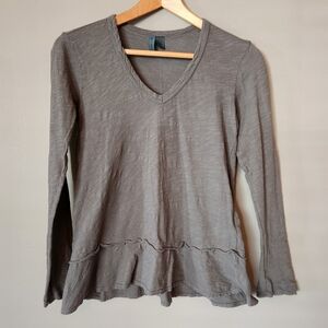 Women's Gray V-Neck Long Sleeve Top